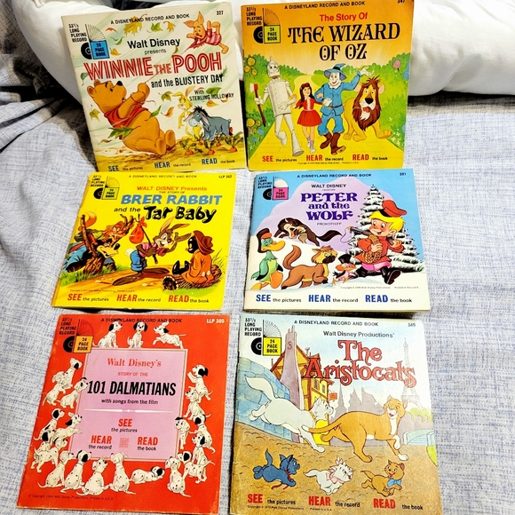 Vintage DISNEY Book And Vinyl Record Collection 1960s & 1970s - Picture 1 of 4